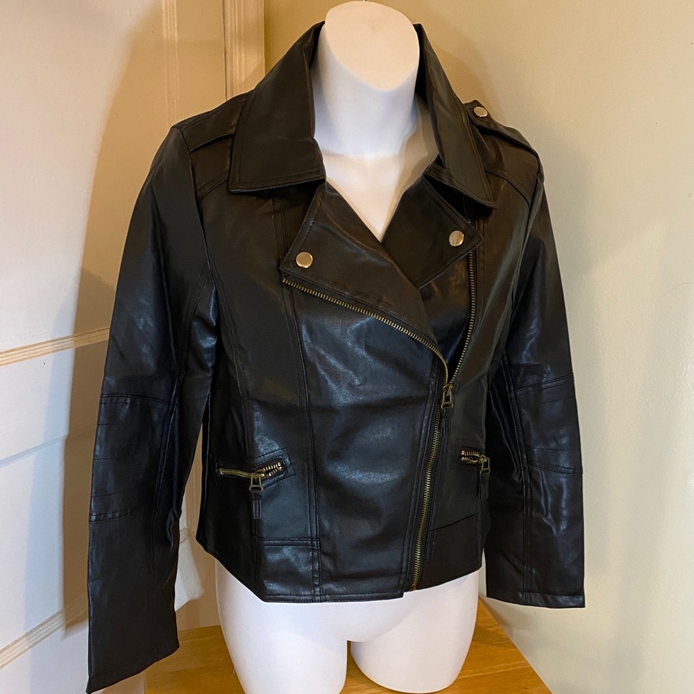 Lingyiyi Collection Faux Leather Biker Jacket